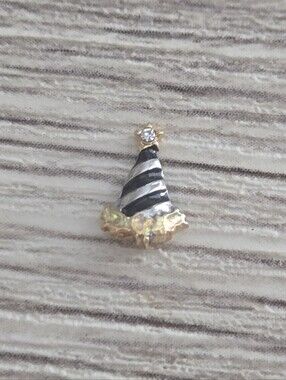 🦉HTF Party Hat Charm